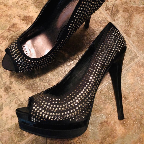 Le chateau pumps - Picture 3 of 5